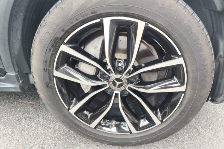 Used Mercedes-Benz GLC 2021 GLC 300 L 4MATIC Dynamic Model Right Front Wheel Hub