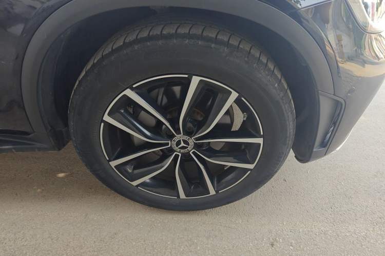 Used Mercedes-Benz GLC 2021 GLC 300 L 4MATIC Dynamic Model Right Front Wheel Hub