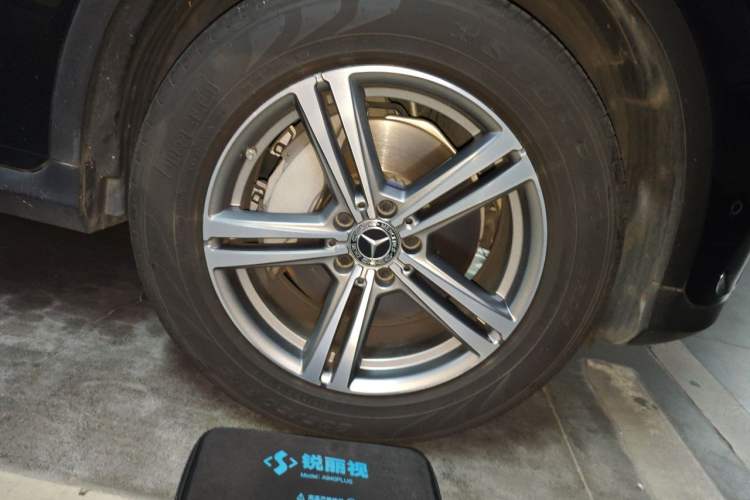 Used Mercedes-Benz GLC 2021 GLC 260 L 4MATIC Dynamic Edition Right Front Wheel Hub
