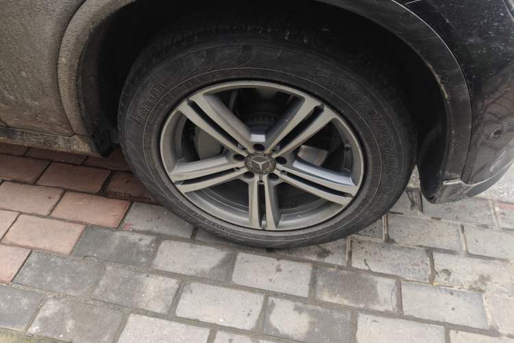 Used Mercedes-Benz GLC 2021 GLC 260 L 4MATIC Dynamic Edition Right Front Wheel Hub