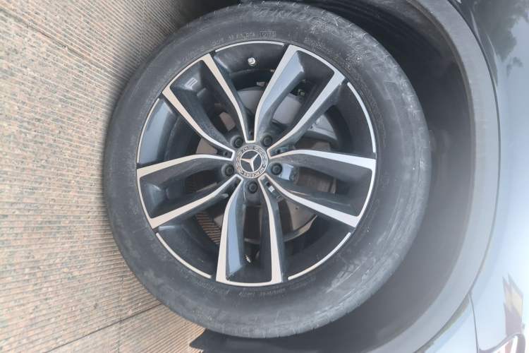 Used Mercedes-Benz GLC 2021 GLC 300 L 4MATIC Dynamic Model Right Front Wheel Hub
