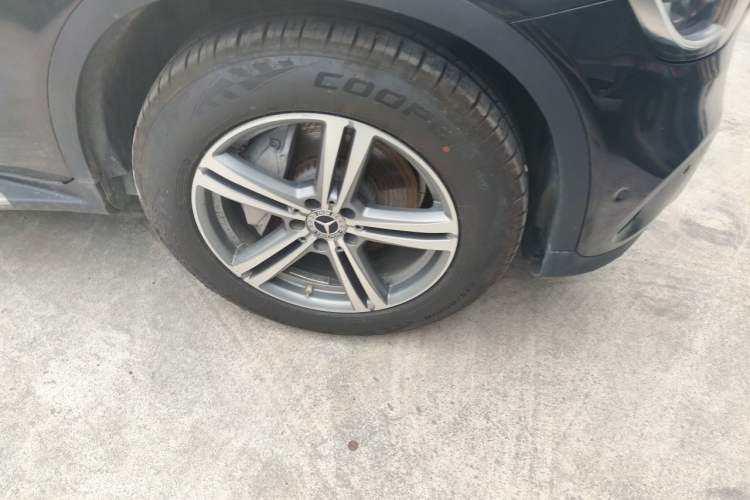 Used Mercedes-Benz GLC 2021 GLC 260 L 4MATIC Dynamic Edition Right Front Wheel Hub