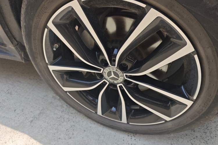 Used Mercedes-Benz GLC 2021 GLC 300 L 4MATIC Dynamic Model Right Front Wheel Hub