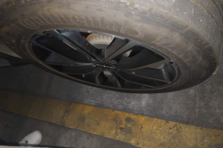 Used Mercedes-Benz GLC 2021 GLC 260 L 4MATIC Luxury Model Right Front Wheel Hub