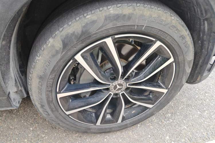 Used Mercedes-Benz GLC 2021 GLC 260 L 4MATIC Luxury Model Right Front Wheel Hub