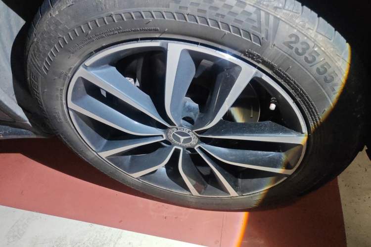 Used Mercedes-Benz GLC 2021 GLC 300 L 4MATIC Dynamic Model Right Front Wheel Hub