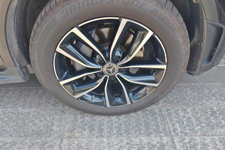 Used Mercedes-Benz GLC 2021 GLC 260 L 4MATIC Luxury Model Right Front Wheel Hub