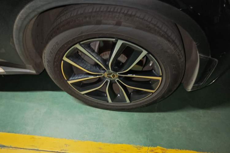 Used Mercedes-Benz GLC 2021 GLC 260 L 4MATIC Luxury Model Right Front Wheel Hub