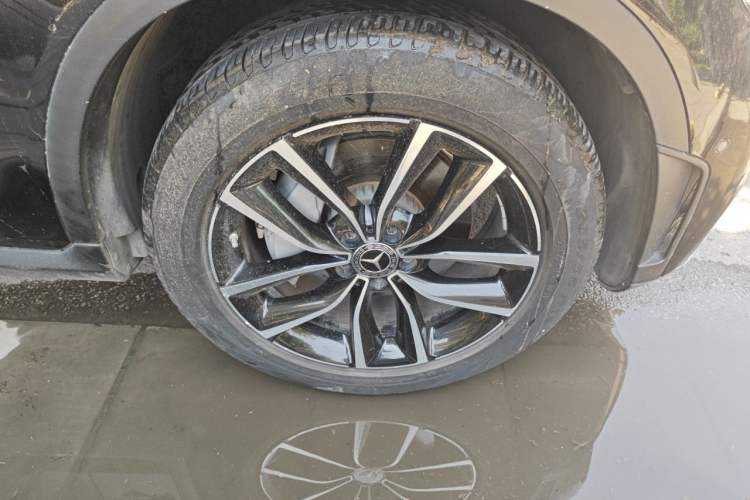 Used Mercedes-Benz GLC 2021 GLC 260 L 4MATIC Luxury Model Right Front Wheel Hub