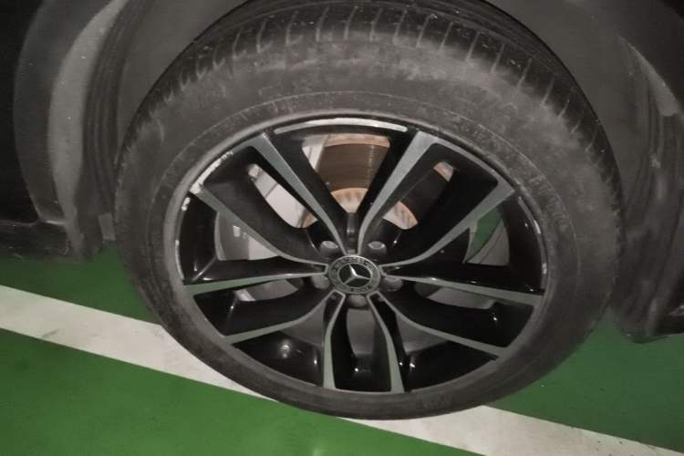 Used Mercedes-Benz GLC 2021 GLC 300 L 4MATIC Dynamic Model Right Front Wheel Hub