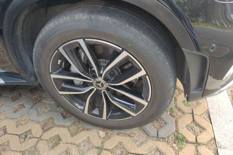 Used Mercedes-Benz GLC 2021 GLC 300 L 4MATIC Dynamic Model Right Front Wheel Hub