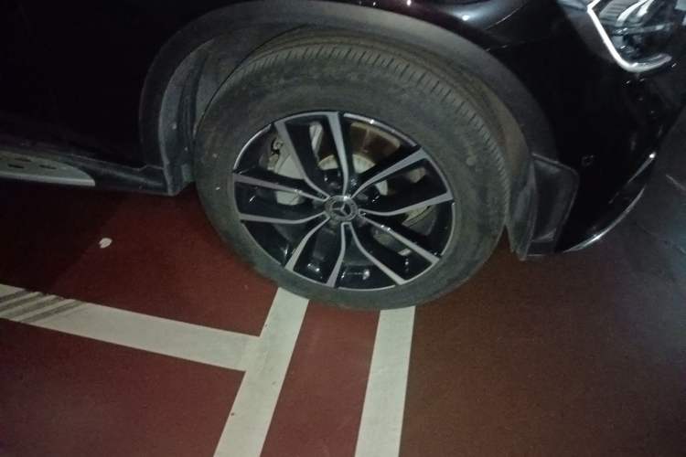 Used Mercedes-Benz GLC 2021 GLC 300 L 4MATIC Dynamic Model Right Front Wheel Hub