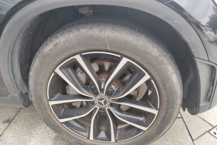 Used Mercedes-Benz GLC 2021 GLC 260 L 4MATIC Luxury Model Right Front Wheel Hub