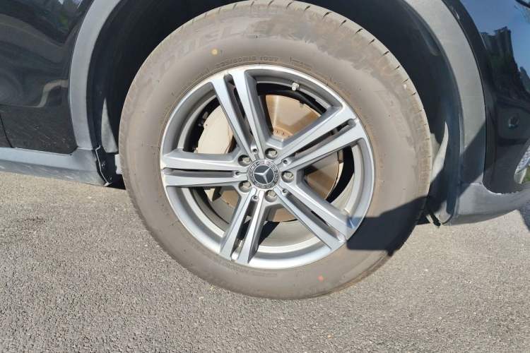 Used Mercedes-Benz GLC 2021 GLC 260 L 4MATIC Dynamic Edition Right Front Wheel Hub