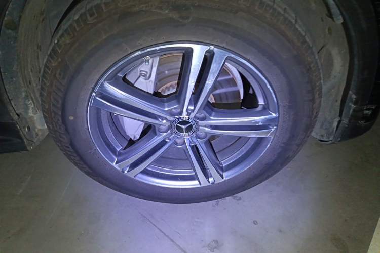 Used Mercedes-Benz GLC 2021 GLC 260 L 4MATIC Dynamic Edition Right Front Wheel Hub