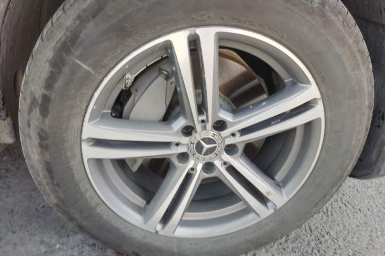 Used Mercedes-Benz GLC 2021 GLC 260 L 4MATIC Dynamic Edition Right Front Wheel Hub