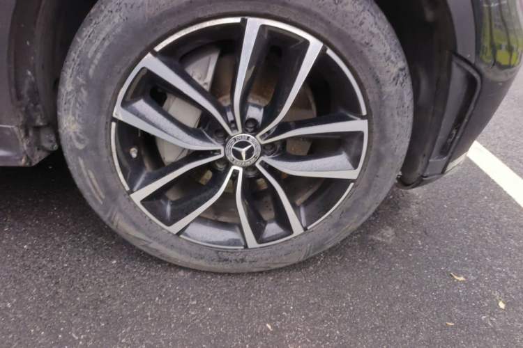 Used Mercedes-Benz GLC 2021 GLC 300 L 4MATIC Dynamic Model Right Front Wheel Hub
