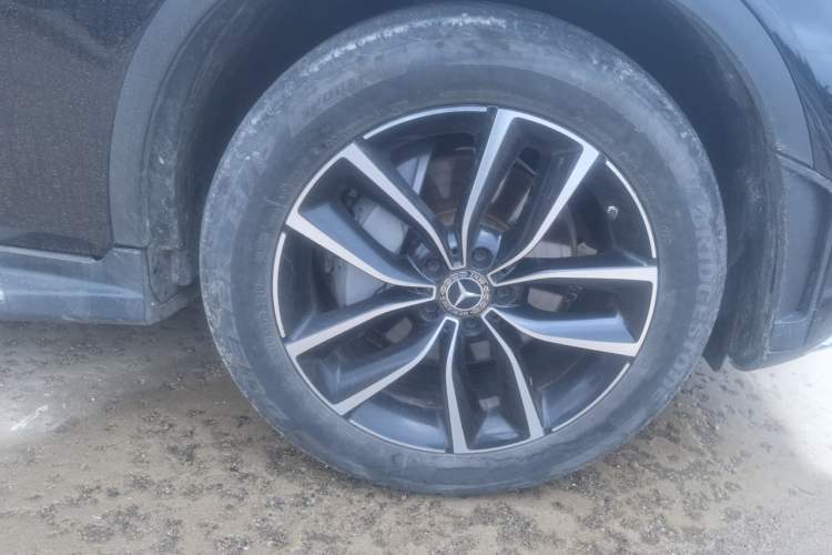 Used Mercedes-Benz GLC 2021 GLC 260 L 4MATIC Luxury Model Right Front Wheel Hub