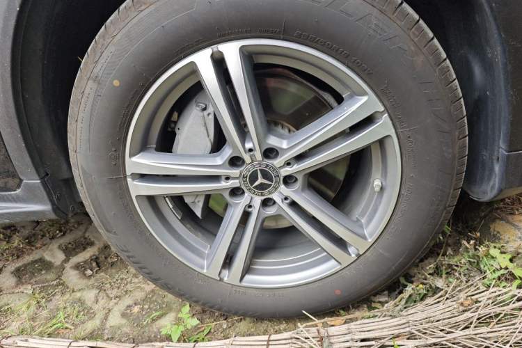 Used Mercedes-Benz GLC 2021 GLC 260 L 4MATIC Dynamic Edition Right Front Wheel Hub