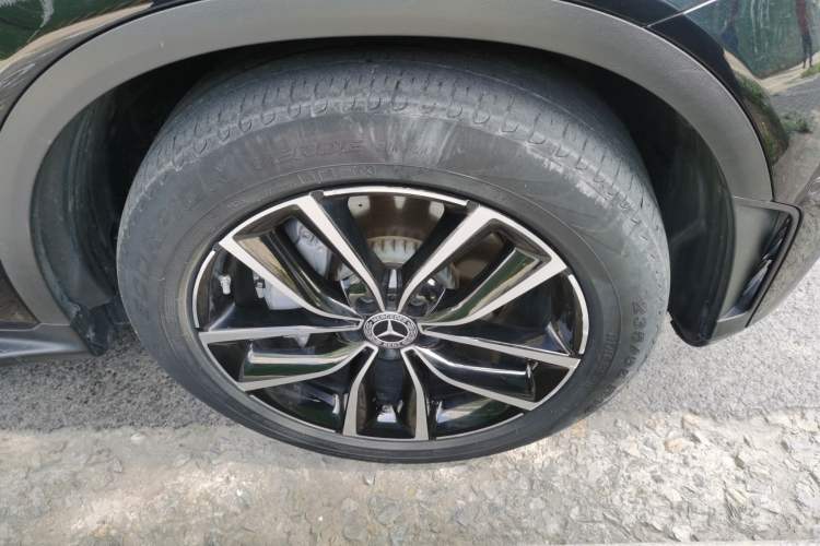 Used Mercedes-Benz GLC 2021 GLC 300 L 4MATIC Dynamic Model Right Front Wheel Hub