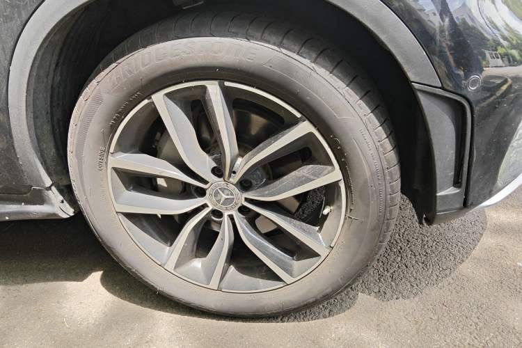 Used Mercedes-Benz GLC 2021 GLC 300 L 4MATIC Dynamic Model Right Front Wheel Hub