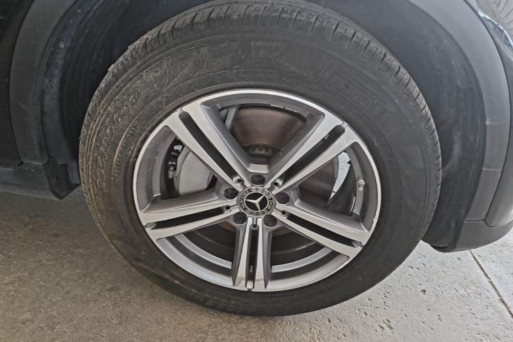 Used Mercedes-Benz GLC 2021 GLC 260 L 4MATIC Dynamic Edition Right Front Wheel Hub