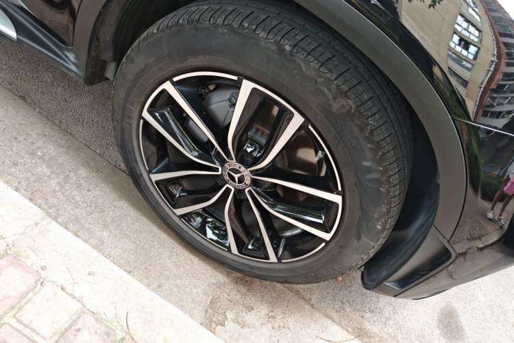 Used Mercedes-Benz GLC 2021 GLC 300 L 4MATIC Dynamic Model Right Front Wheel Hub