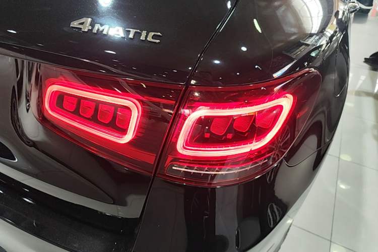 Used Mercedes-Benz GLC 2021 GLC 300 L 4MATIC Dynamic Model Right Rear Taillight