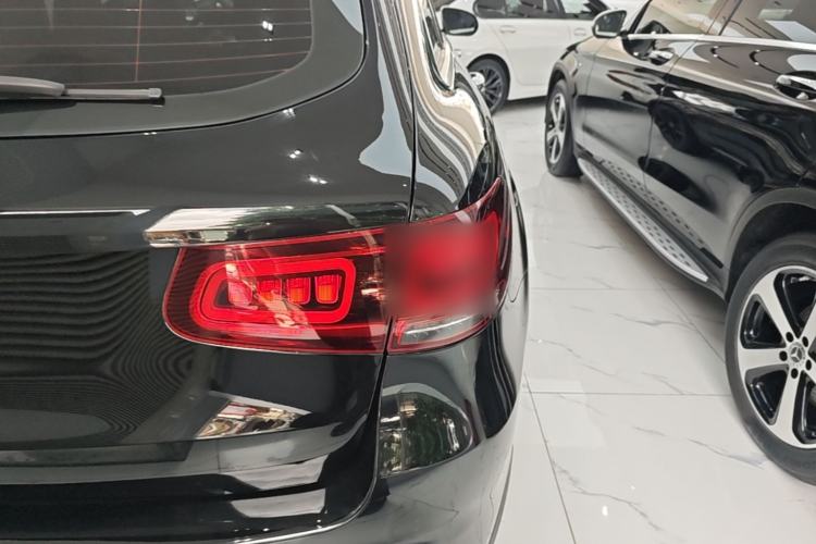 Used Mercedes-Benz GLC 2021 GLC 300 L 4MATIC Dynamic Model Right Rear Taillight