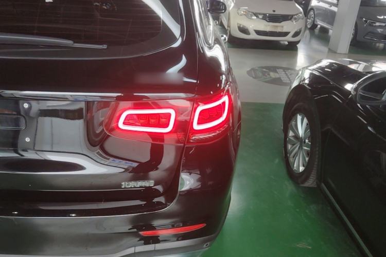 Used Mercedes-Benz GLC 2021 GLC 300 L 4MATIC Luxury Model Right Rear Taillight