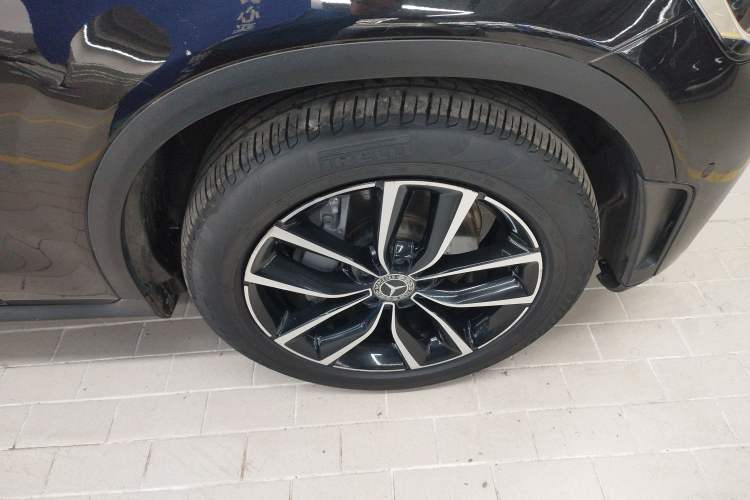 Used Mercedes-Benz GLC 2021 GLC 260 L 4MATIC Luxury Model Right Rear Wheel Hub