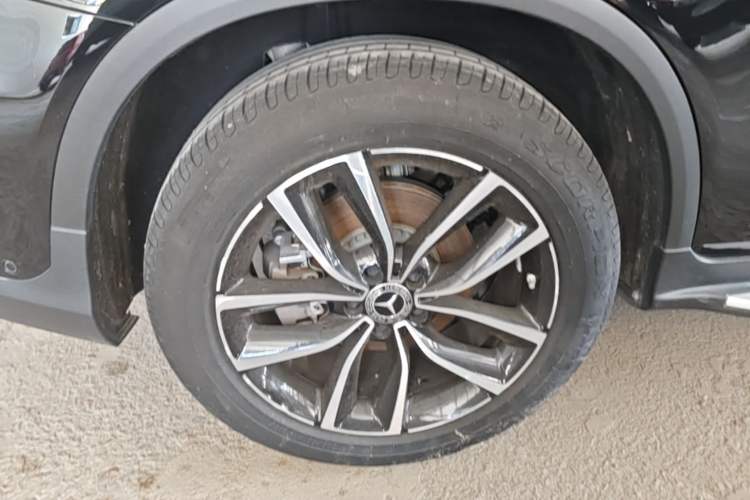 Used Mercedes-Benz GLC 2021 GLC 260 L 4MATIC Luxury Model Right Rear Wheel Hub