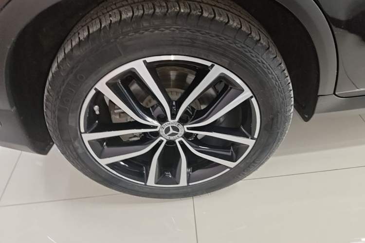Used Mercedes-Benz GLC 2021 GLC 260 L 4MATIC Luxury Model Right Rear Wheel Hub