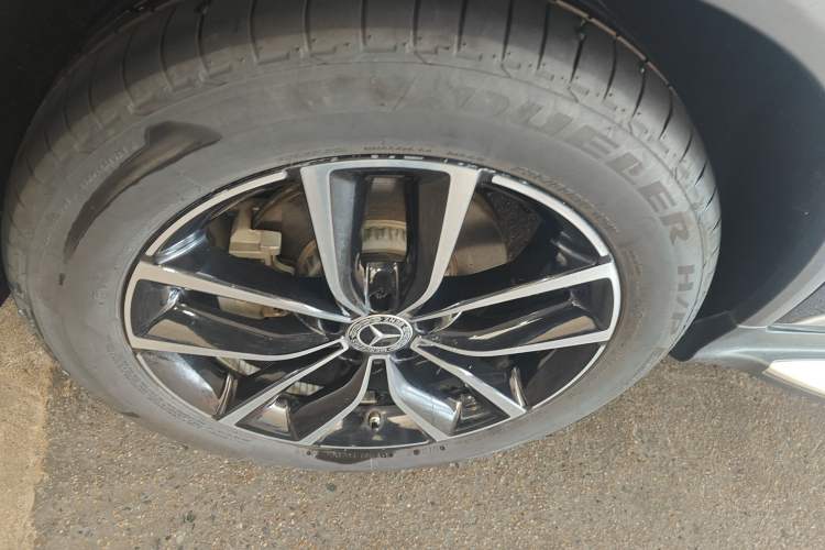 Used Mercedes-Benz GLC 2021 GLC 300 L 4MATIC Dynamic Model Right Rear Wheel Hub