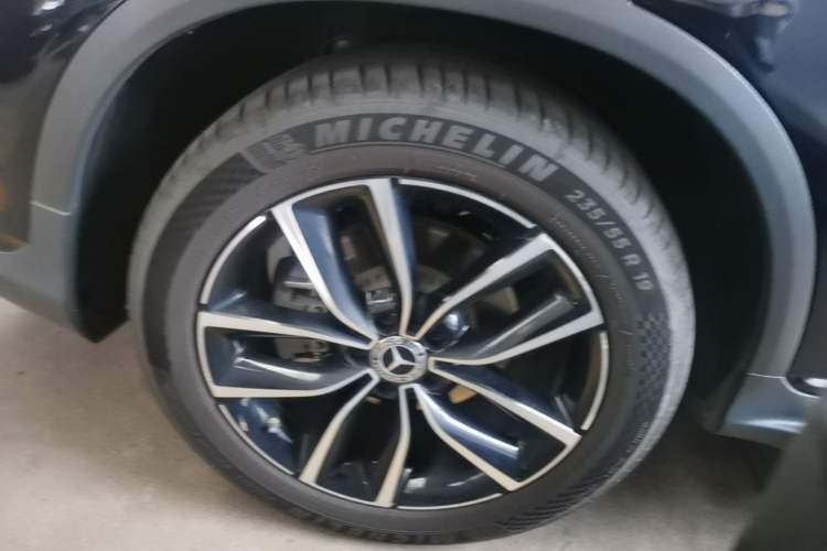 Used Mercedes-Benz GLC 2021 GLC 300 L 4MATIC Dynamic Model Right Rear Wheel Hub