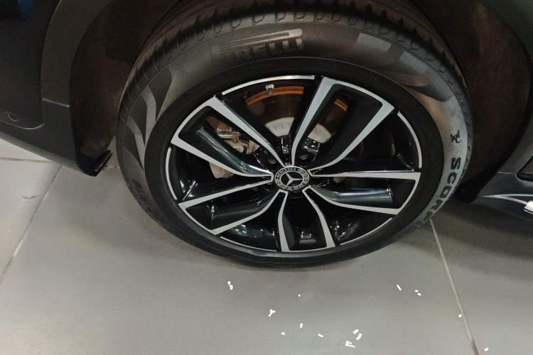 Used Mercedes-Benz GLC 2021 GLC 260 L 4MATIC Luxury Model Right Rear Wheel Hub