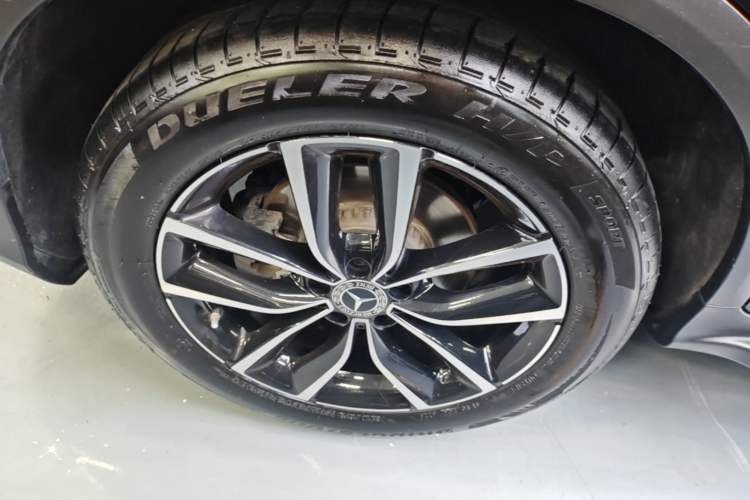 Used Mercedes-Benz GLC 2021 GLC 300 L 4MATIC Dynamic Model Right Rear Wheel Hub