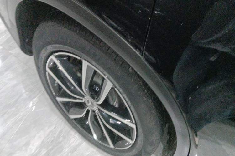Used Mercedes-Benz GLC 2021 GLC 260 L 4MATIC Luxury Model Right Rear Wheel Hub
