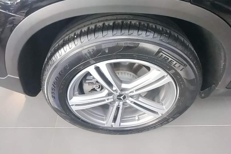 Used Mercedes-Benz GLC 2021 GLC 260 L 4MATIC Dynamic Edition Right Rear Wheel Hub