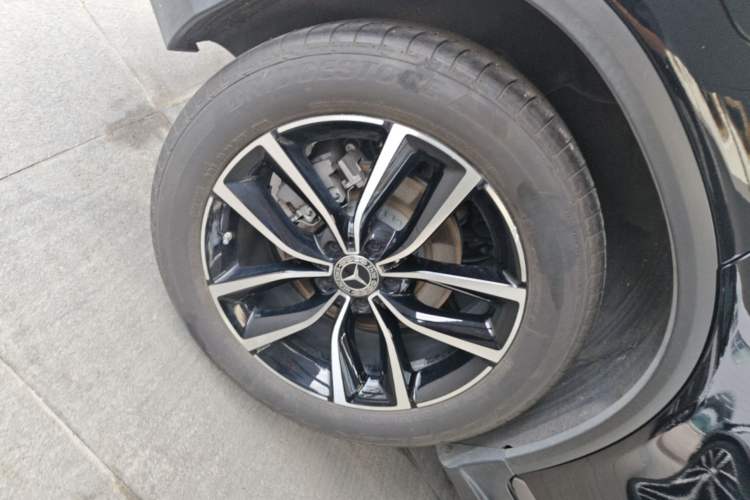 Used Mercedes-Benz GLC 2021 GLC 260 L 4MATIC Luxury Model Right Rear Wheel Hub