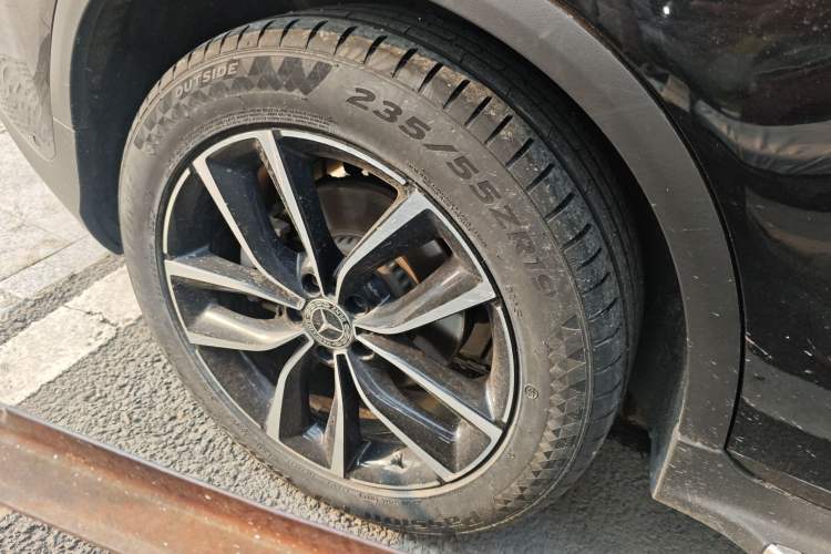 Used Mercedes-Benz GLC 2021 GLC 260 L 4MATIC Luxury Model Right Rear Wheel Hub