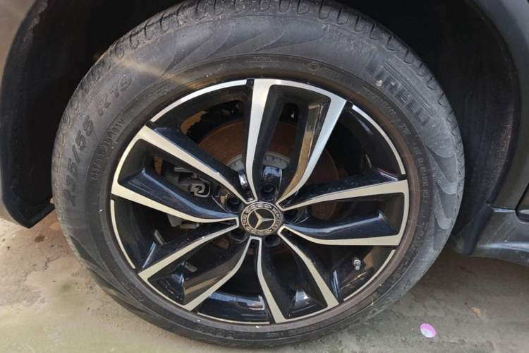 Used Mercedes-Benz GLC 2021 GLC 260 L 4MATIC Luxury Model Right Rear Wheel Hub