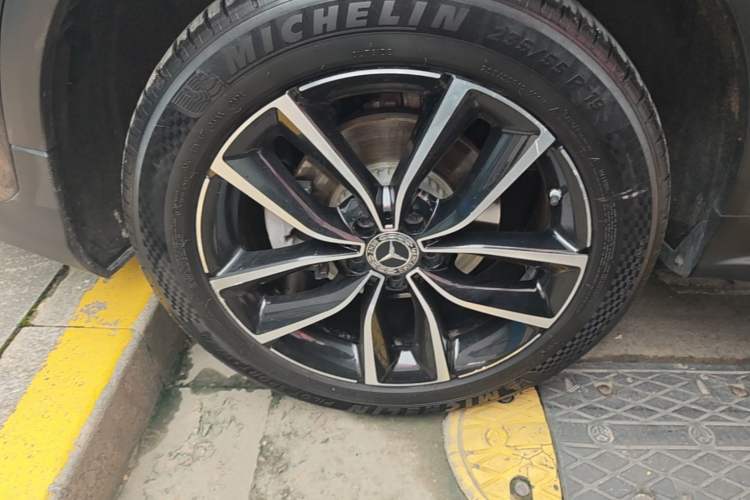 Used Mercedes-Benz GLC 2021 GLC 300 L 4MATIC Dynamic Model Right Rear Wheel Hub
