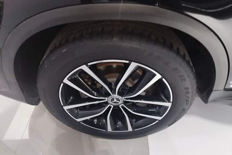 Used Mercedes-Benz GLC 2021 GLC 260 L 4MATIC Luxury Model Right Rear Wheel Hub