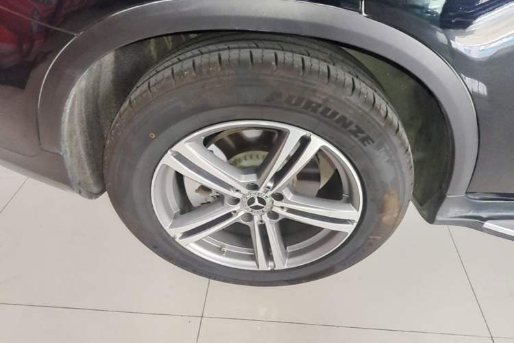 Used Mercedes-Benz GLC 2021 GLC 260 L 4MATIC Dynamic Edition Right Rear Wheel Hub