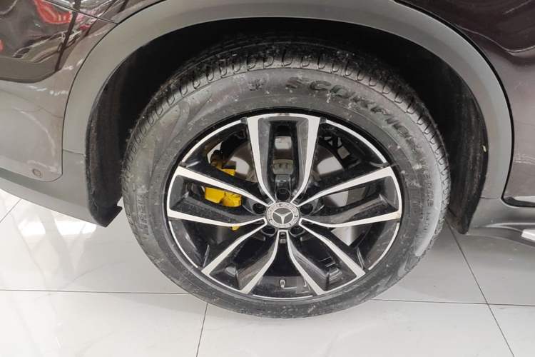 Used Mercedes-Benz GLC 2021 GLC 300 L 4MATIC Dynamic Model Right Rear Wheel Hub