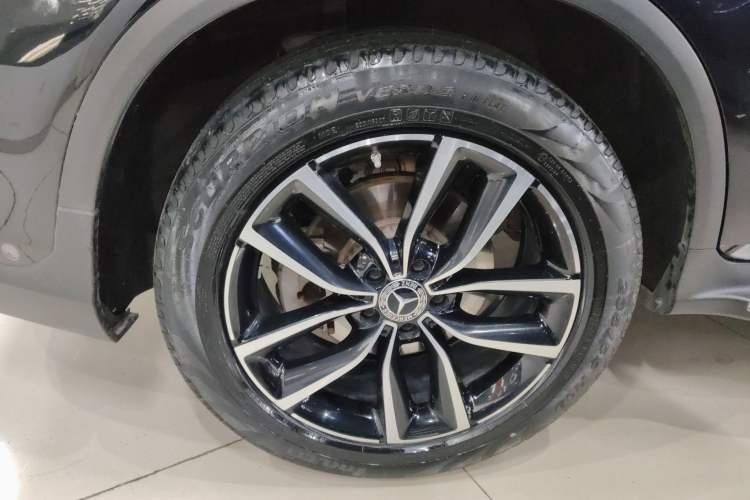 Used Mercedes-Benz GLC 2021 GLC 300 L 4MATIC Dynamic Model Right Rear Wheel Hub