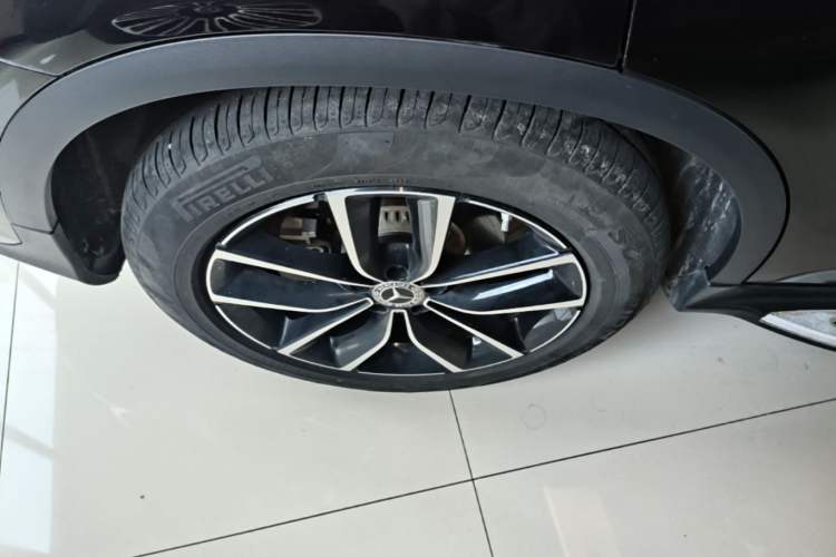 Used Mercedes-Benz GLC 2021 GLC 260 L 4MATIC Luxury Model Right Rear Wheel Hub