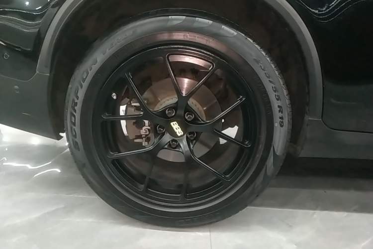 Used Mercedes-Benz GLC 2021 GLC 260 L 4MATIC Dynamic Edition Right Rear Wheel Hub