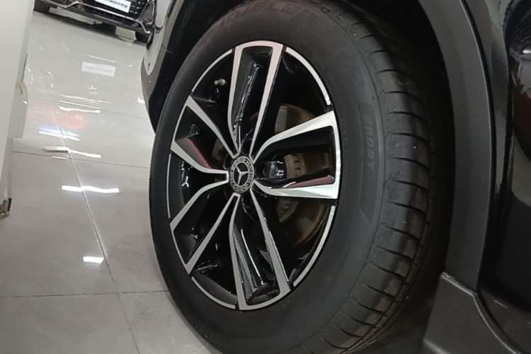 Used Mercedes-Benz GLC 2021 GLC 260 L 4MATIC Luxury Model Right Rear Wheel Hub
